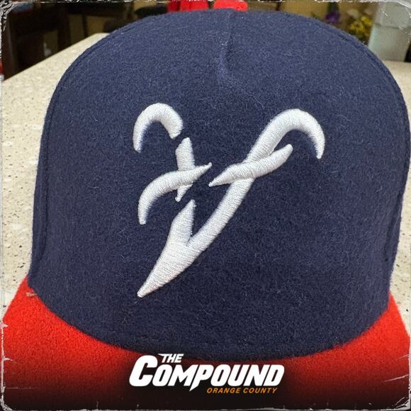 KTHLA / Kill The Hype - Atlanta Braves - Corduroy Snapback Hat - Used - Picture 2 of 5